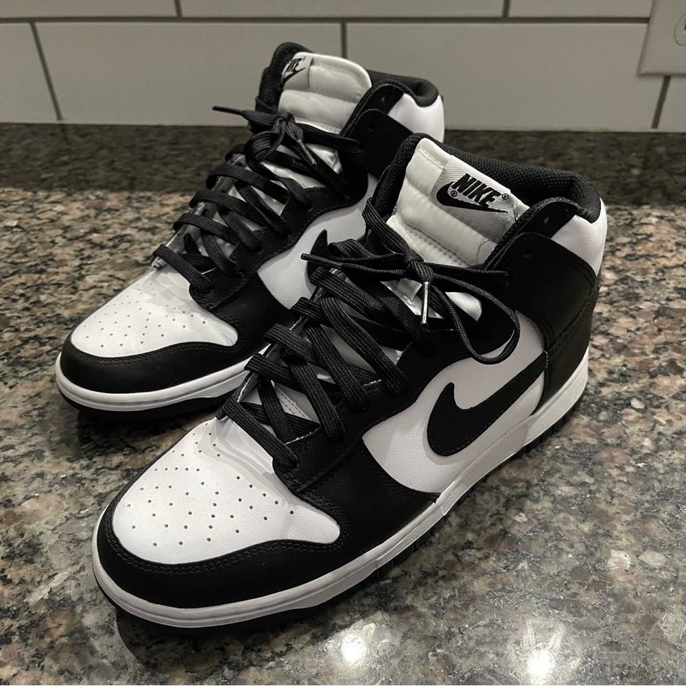 Nike Dunk High Panda